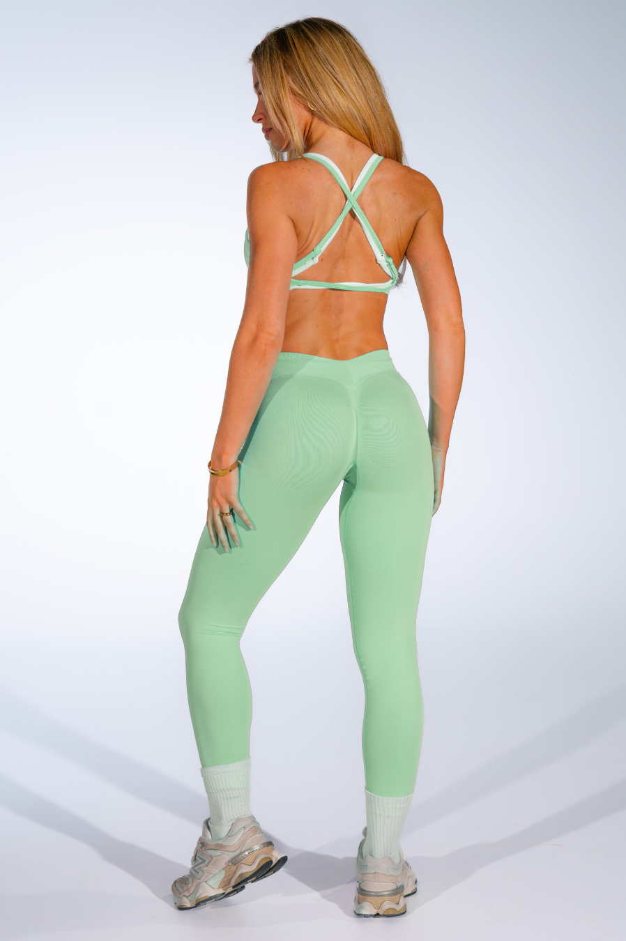 Club Athletica Sculptura V Back Seamless Leggings Matcha Mint