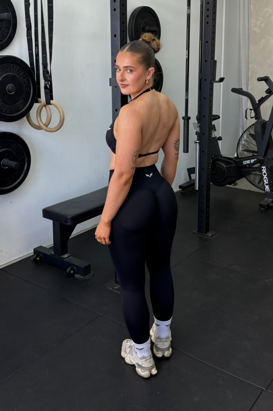 Club Athletica Dynamic Flex Seamless Scrunch Bum Leggings Black