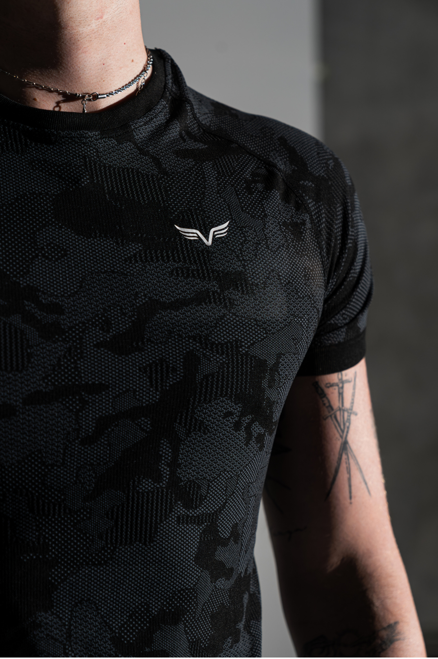 Mens Camo Black Tree Compression Tee