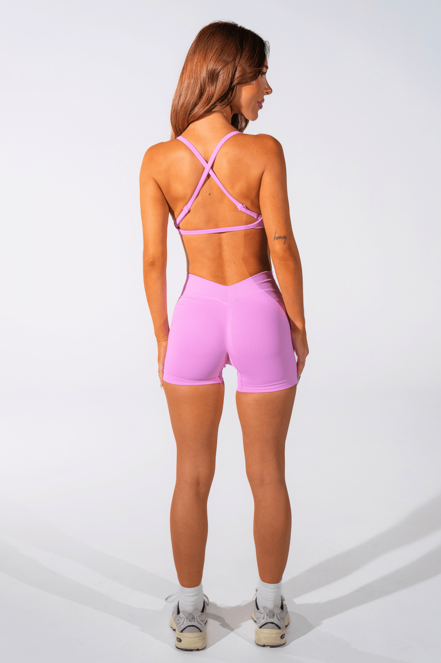 Club Athletica Sculptura V Back Seamless Scrunch Shorts Pink
