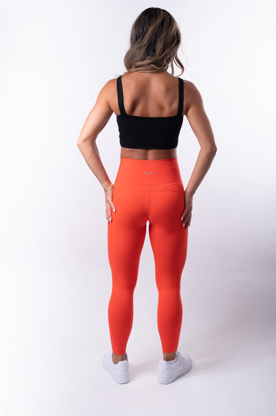 https://clubathletica.com.au/cdn/shop/products/tangerine-elite-high-waist-leggings-pocket-leggings-458711.jpg?v=1689737051