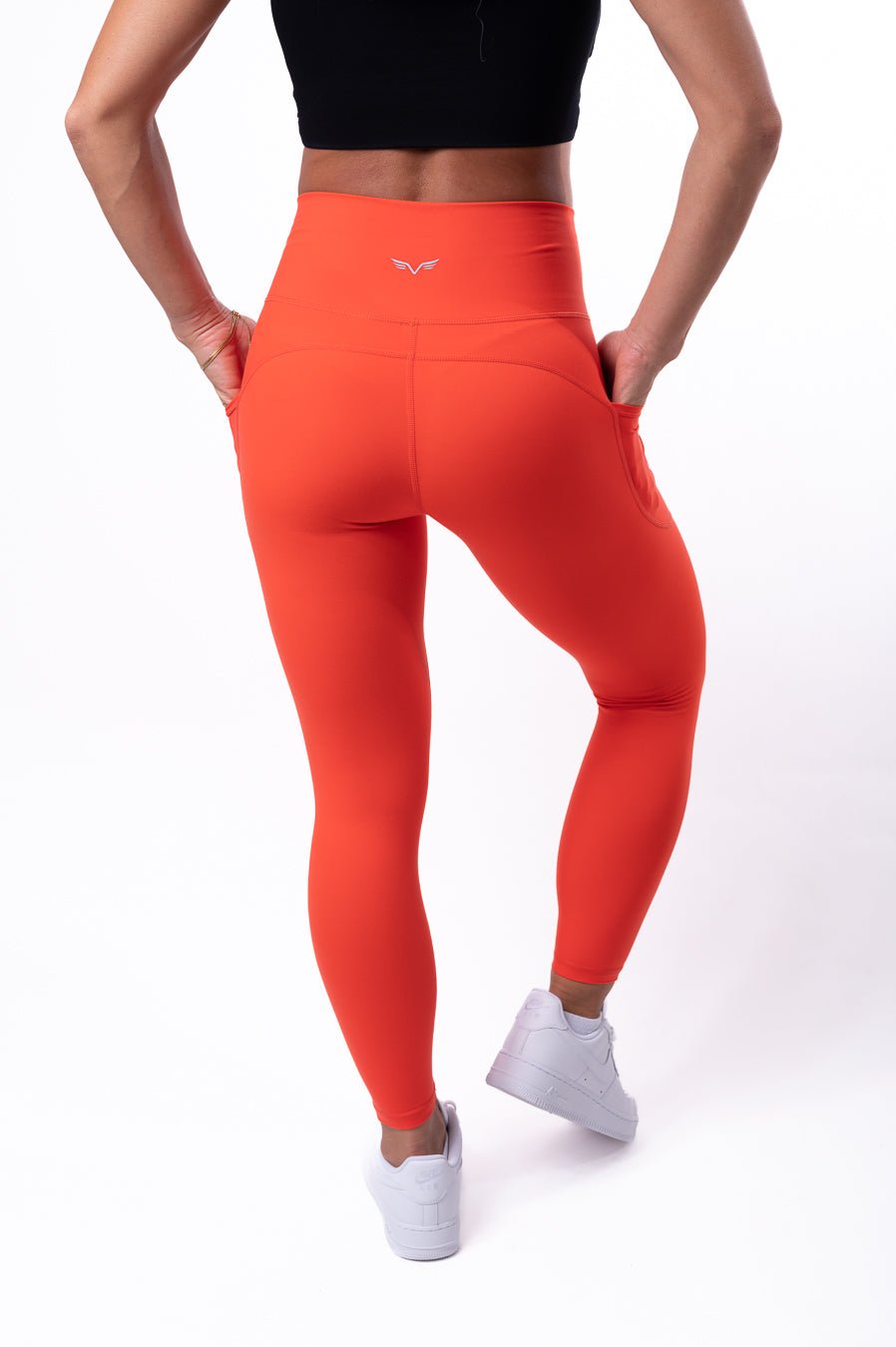 https://clubathletica.com.au/cdn/shop/products/tangerine-elite-high-waist-leggings-pocket-leggings-897967.jpg?v=1689737051&width=898